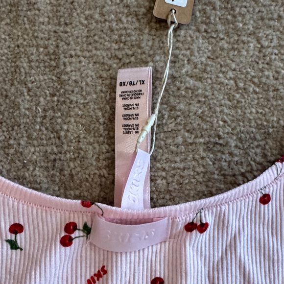 SKIMS Exclusive Valentines Day Print Pink Cherry Soft Lounge Tank Top - Picture 5 of 6